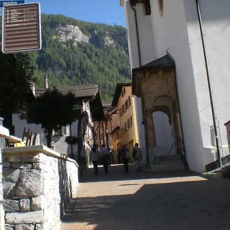 Haus Marmotta ロイカーバード